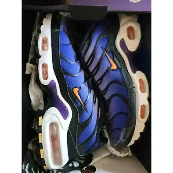 Sz Men 4 Women 5.5- Nike Air Max Plus Voltage Purple 2018 rare jordan NIB - Picture 1 of 15